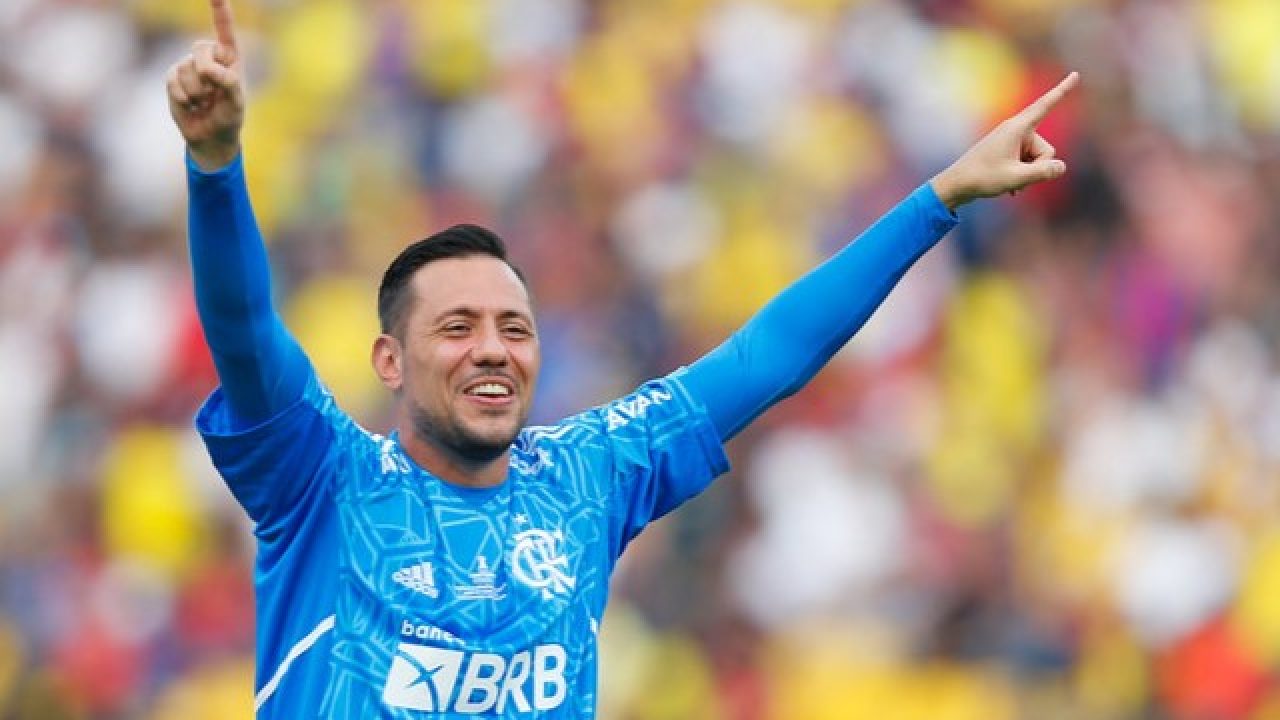 Diego Alves acerta com clube espanhol ap&Atilde;&sup3;s deixar o Flamengo - Flamengo -  Not&Atilde;&shy;cias e jogo do Flamengo - Coluna do Fla