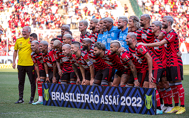Flamengo se mantém entre finalistas no prêmio de melhor clube do mundo -  Coluna do Fla