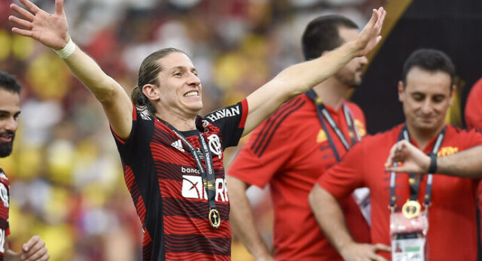 Filipe Luís admite que ‘largaria tudo’ para trabalhar com Simeone