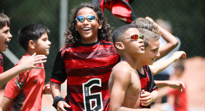 É CAMPEÃO! Flamengo derrota Fluminense e conquista 2 títulos no sub-11 neste domingo