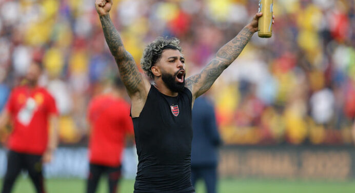 Artilheiro do Flamengo, Gabigol é novo embaixador de eFootball da Konami
