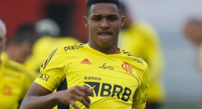 Jogador do sub-20 do Flamengo tem ‘destino entrelaçado’ com o clube; entenda