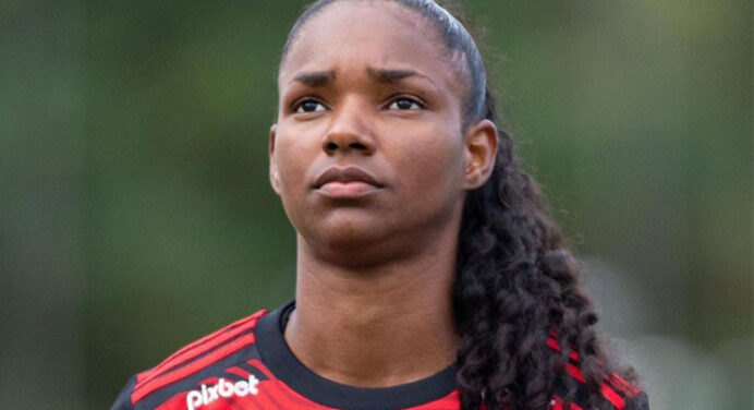 Zagueira Daiane revela meta ousada do Flamengo para 2023