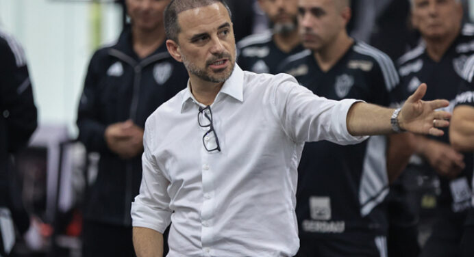 Dirigente do Atlético-MG abre o jogo e revela detalhes sobre negociação de Allan com o Flamengo