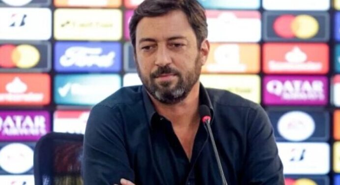 Presidente do Corinthians convoca coletiva para abrir o jogo sobre Vítor Pereira no Flamengo