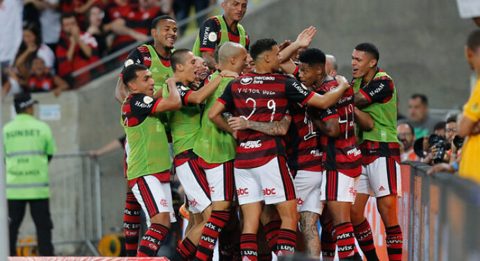 Cria da base é atacante do Flamengo que precisa de menos tempo para fazer gol; entenda