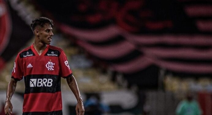 Dispensado pelo Flamengo, jovem atacante deve acertar ida para o Botafogo
