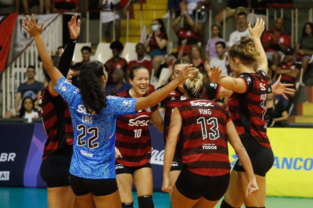 Sem sustos, Sesc RJ Flamengo vence Pinheiros pela Superliga Feminina de Vôlei