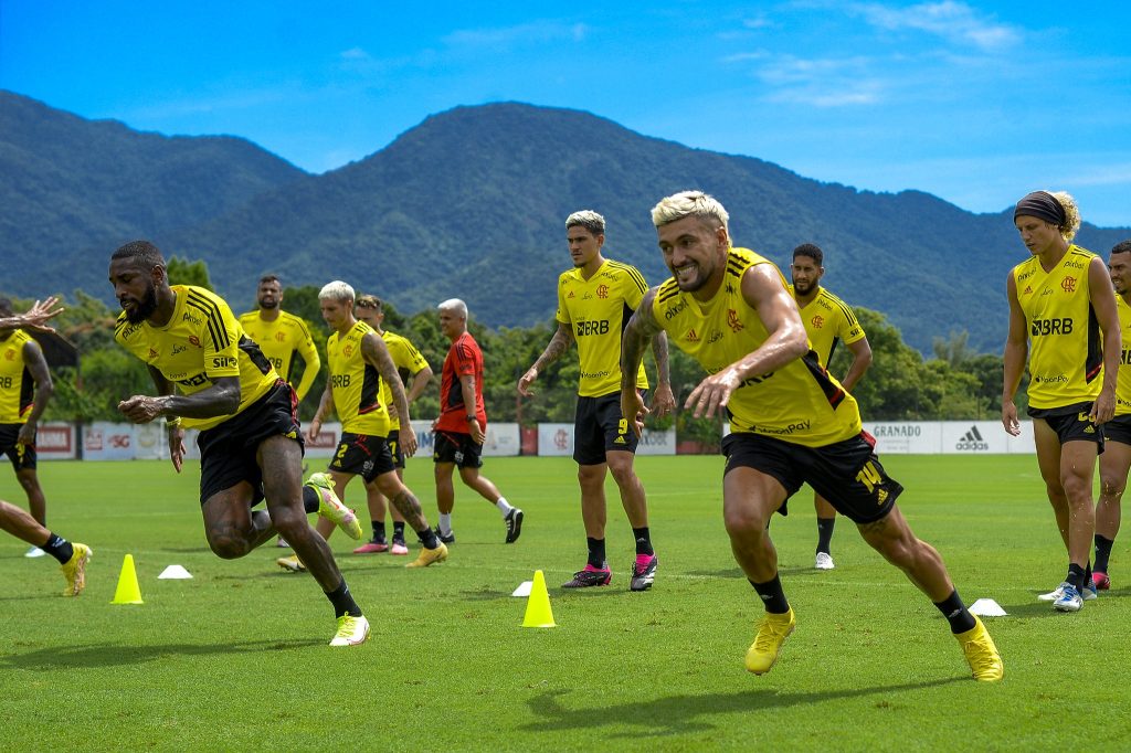 Flamengo finaliza preparação para jogo contra o Boavista