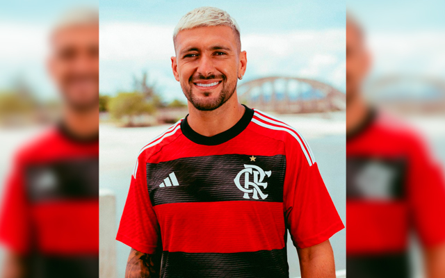 Valor da nova camisa do Flamengo recebe críticas de torcedores na web: 'Vem  com o Arrascaeta?