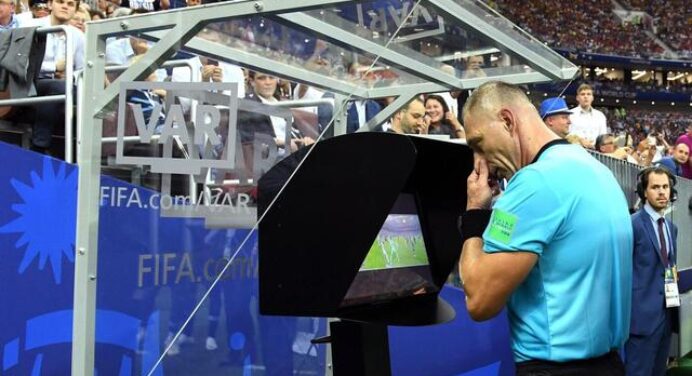 FIFA implementa novidade no VAR em Mundial de Clubes; entenda mudança
