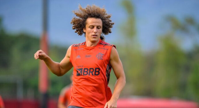 David Luiz abre o jogo sobre Vini Jr e Benzema, possíveis adversários do Flamengo no Mundial