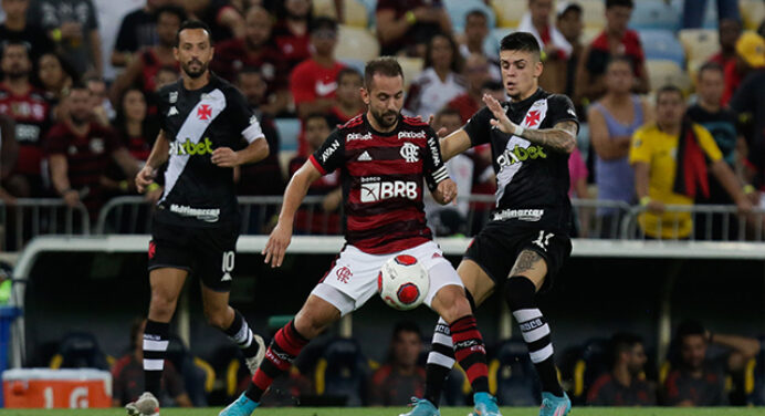 Everton Ribeiro é o jogador do atual elenco do Flamengo com mais partidas no Carioca