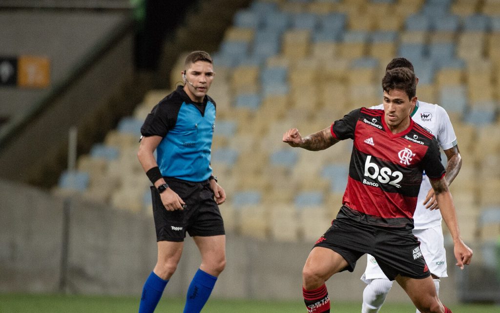 FERJ define arbitragem de Flamengo x Nova Iguaçu, pela Taça Guanabara