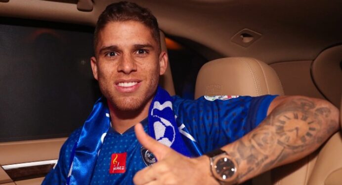 Ex-Flamengo, Cuéllar negocia com o Internacional
