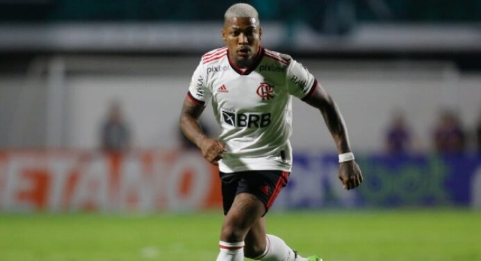 Marinho já alfinetou ex-treinador do Flamengo por jogar na ala esquerda