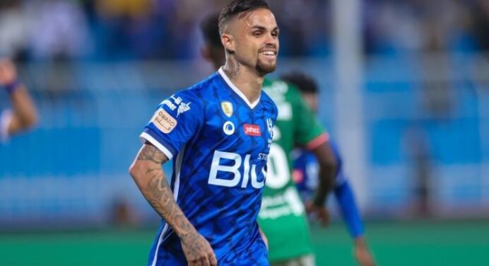 Michael volta a jogar pelo Al Hilal após susto; atacante pode enfrentar o Flamengo no Mundial