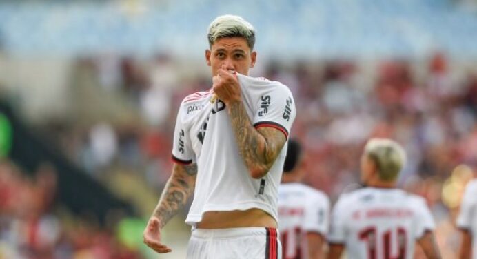 Pedro ultrapassa Bruno Henrique em disputa por artilharia do Novo Maracanã