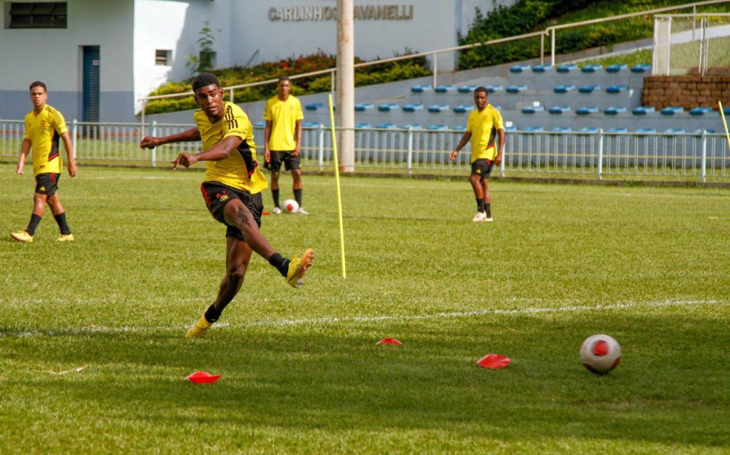 Flamengo realiza penúltimo treino antes de decisão na Copinha