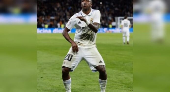 Vinicius Jr marca golaço, elimina o Atlético de Madrid e ‘baila’ em resposta às ameaças