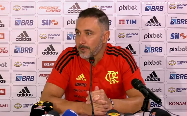 Vítor Pereira explica motivo para mudanças no Flamengo: “À procura de soluções”