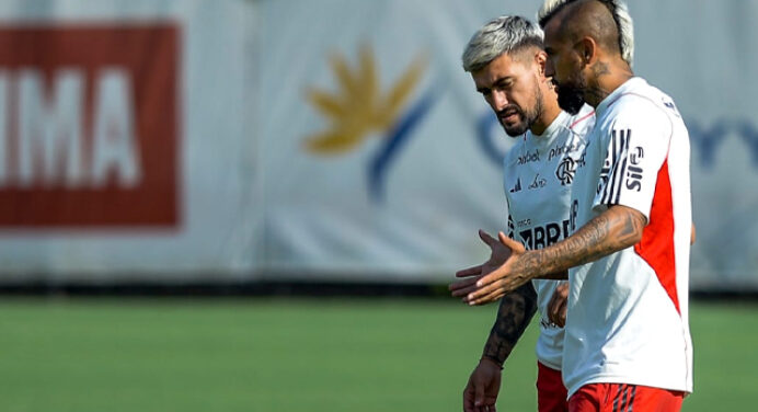 Vidal é convocado pela Seleção Chilena e perderá ‘intertemporada’ com o Flamengo
