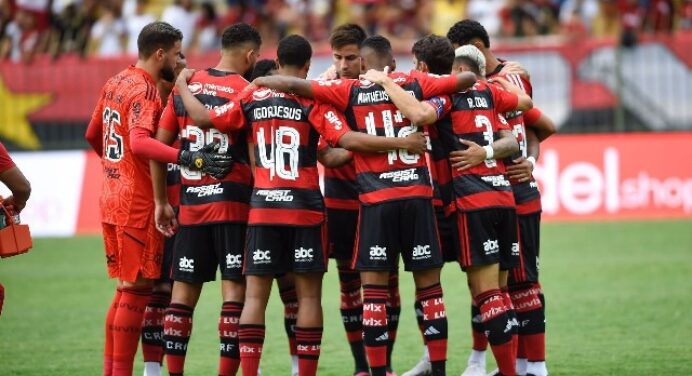 Flamengo tem sequência de jogos difíceis com final e três clássicos