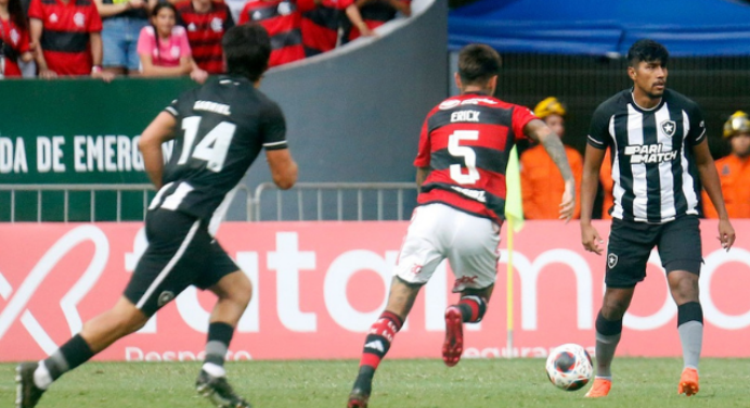 Flamengo garante classificação antecipada para semifinal do Carioca
