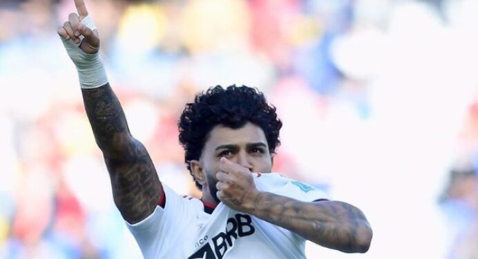 Gabigol minimiza pressão no Flamengo e pede apoio da torcida em jogo pela Recopa