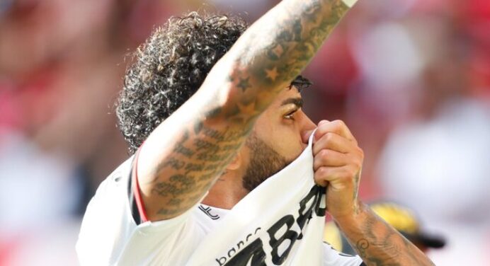 Flamengo conta com bom índice de finalizações de atacantes no Carioca; veja números