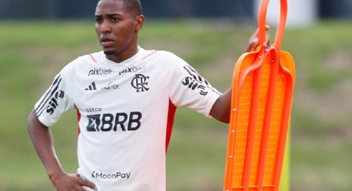 Com liberação do Flamengo, 2 jogadores se apresentam à Seleção para Sul-Americano Sub-17