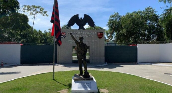 Associação Brasileira de Imprensa se manifesta após Flamengo barrar equipe de reportagem no Ninho do Urubu