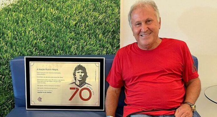 Zico escolhe último Flamengo que o “encantou” e aponta diferenças entre gerações de 1980 e 2019