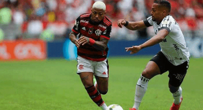 Marinho é 4º jogador que mais sofre faltas no mundo