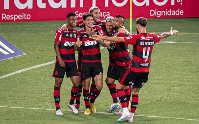 Elenco do Flamengo recebe folga nesta segunda após classificação à final do Carioca