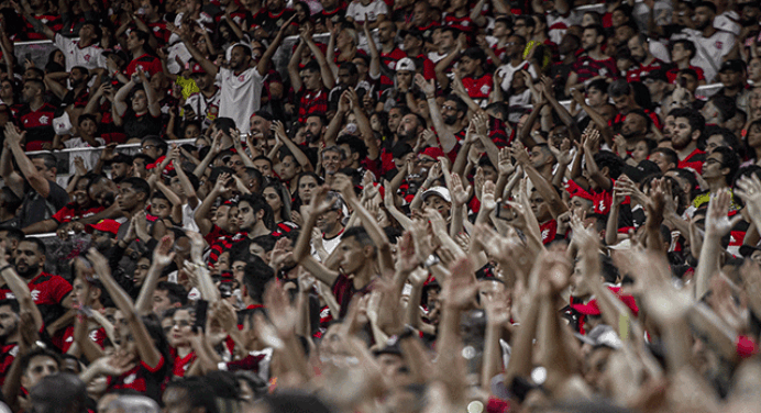 Torcedores relatam dificuldades para comprar ingressos de Vasco x Flamengo, pela semifinal do Carioca