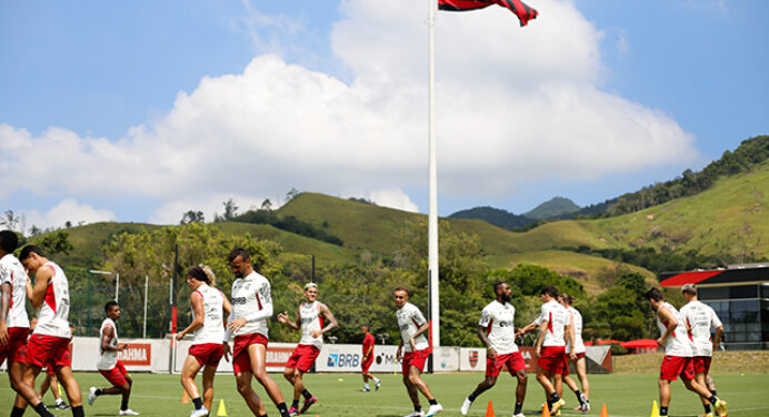 Flamengo mantém treino no domingo para chegar 100% em final contra o Fluminense
