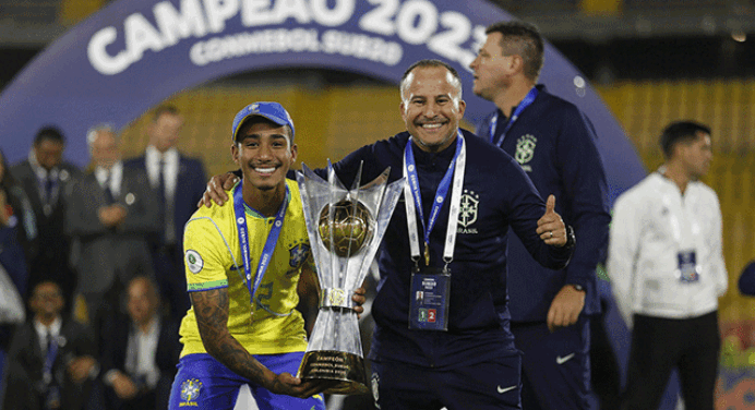 Flamengo receberá porcentagem de venda de jogador do América Mineiro ao futebol alemão