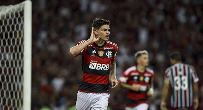 Comentaristas apontam leve favoritismo do Flamengo na decisão do Carioca de 2023