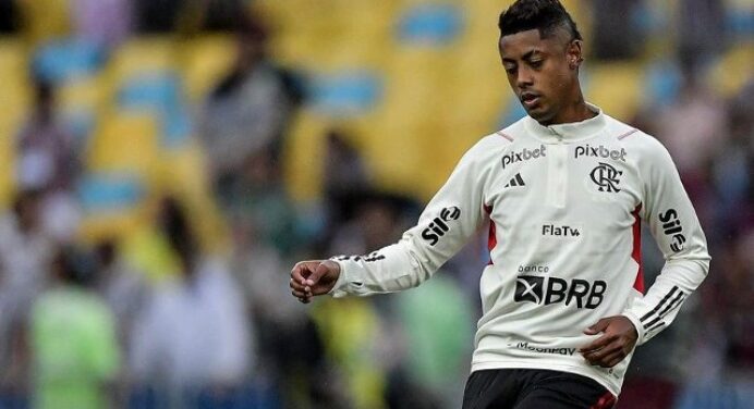 Bruno Henrique é confirmado como reforço do Flamengo contra o Botafogo