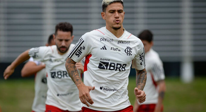 Dúvidas e desfalques: veja situação do Flamengo na véspera de clássico contra o Fluminense