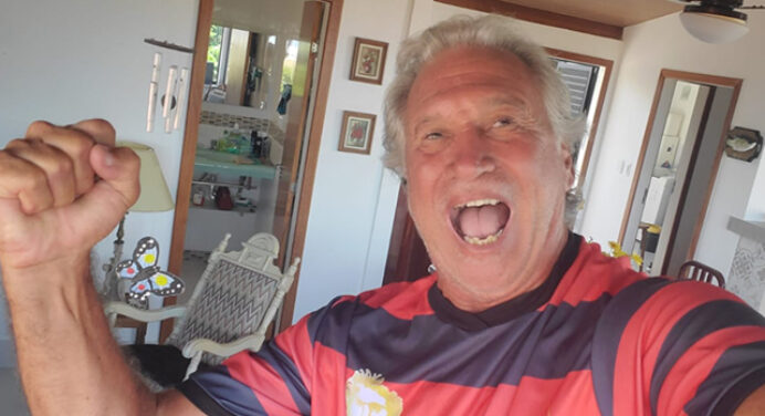 EXCLUSIVO: “Não está no DNA do Flamengo jogar com 3 zagueiros”, contesta Rondinelli