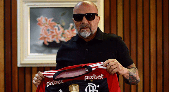 Jornalista exalta Sampaoli no Flamengo: “Uma péssima notícia para quem seca”
