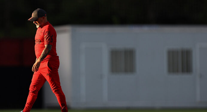 Última semana de Sampaoli no Flamengo é marcada por isolamento e falta de conversas