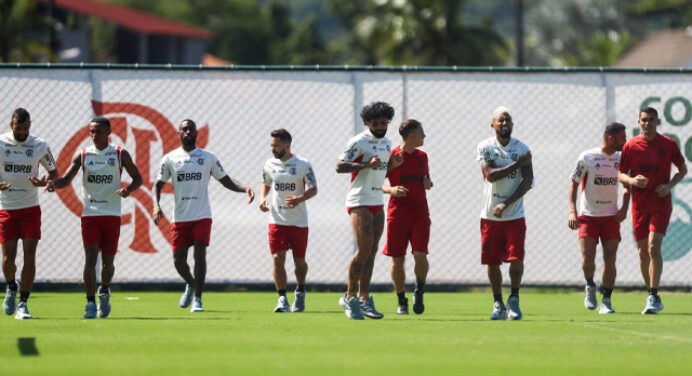 Flamengo recebe visita da comissão de arbitragem da CBF no Ninho do Urubu