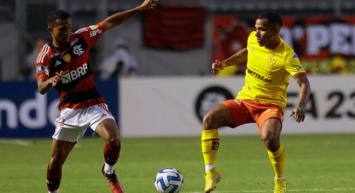 De olho no rival: Aucas faz último jogo antes de enfrentar o Flamengo, pela Libertadores