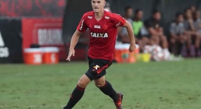 Flamengo vence ação milionária movida por ex-jogador da ‘geração Paquetá’