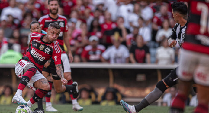 Após 9 jogos, Flamengo encerra abril com aproveitamento negativo