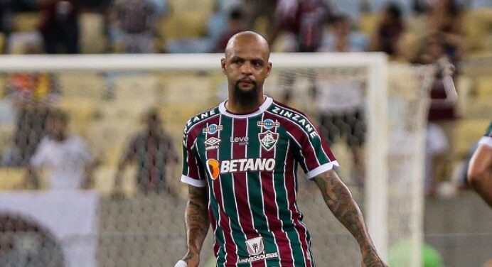 Felipe Melo ironiza Flamengo após vitória do Fluminense contra o Olimpia