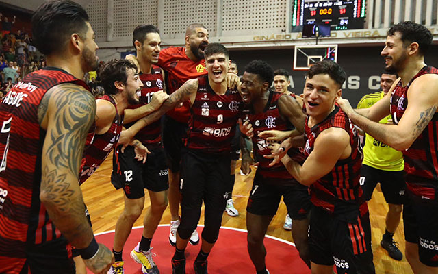 Flamengo e São Paulo iniciam confrontos das semifinais do NBB